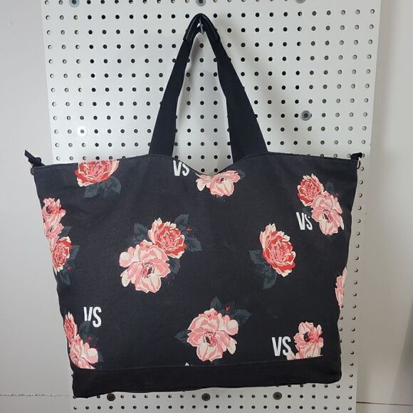 Victoria's Secret Roses Large Weekender Bag - Picture 7 of 12